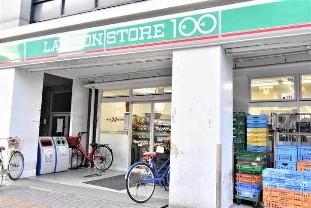 コンビニ　ローソンストア１００　車道店（コンビニ）まで140m