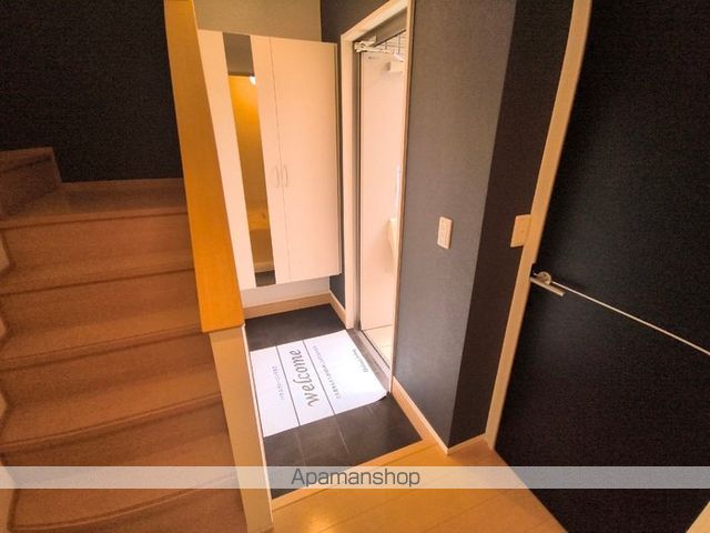 ハートハウスV A棟の玄関写真