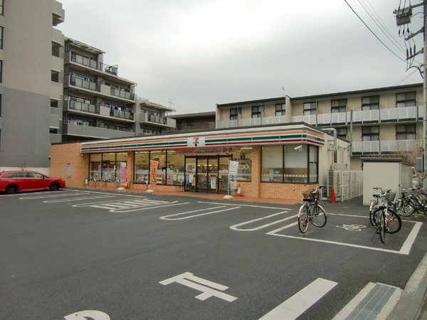 コンビニ　セブンイレブン狛江西野川4丁目店（コンビニ）まで148m