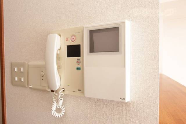 セキュリティ　テレビ付玄関モニターです。