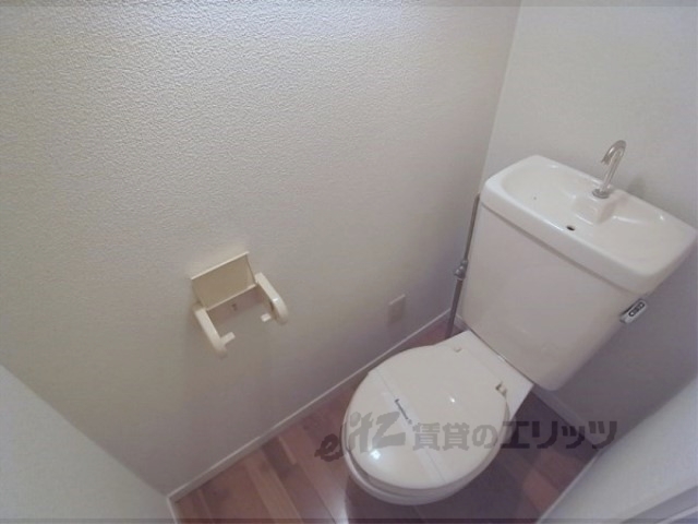 レオパレスグローバル1のトイレ写真