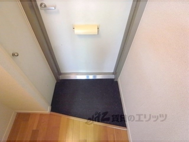 レオパレスグローバル1の玄関写真