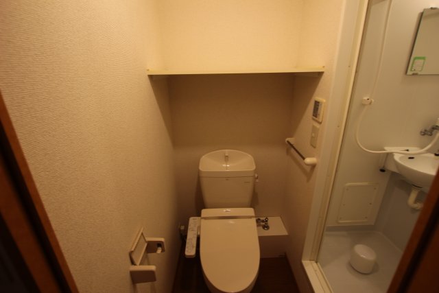レオパレス秀のトイレ写真