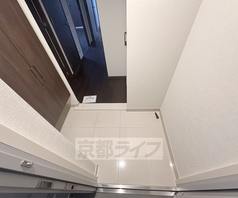 イーグルコート烏丸御池ル・シエルの玄関写真
