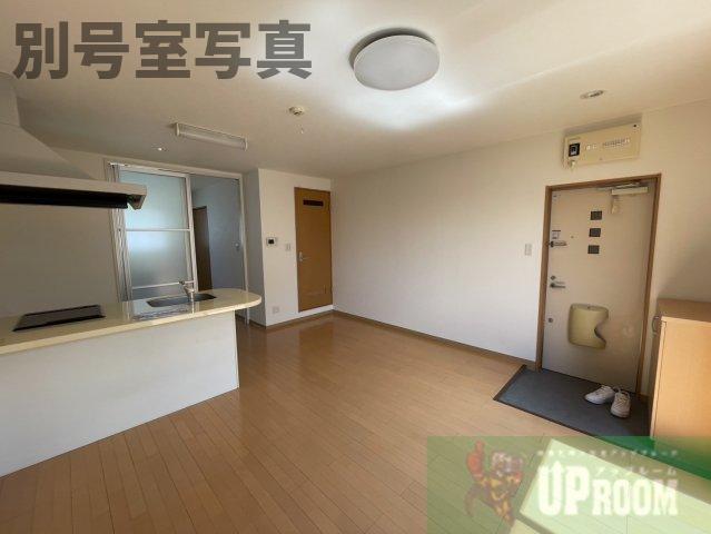 リバーサイド花長B棟の居間写真