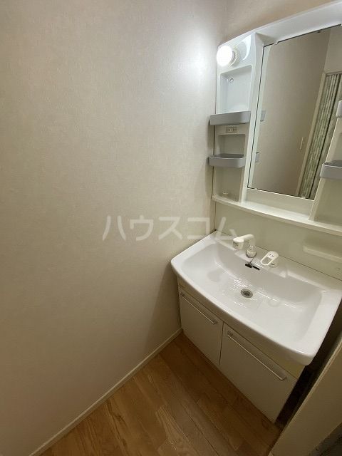 スリーアイランドの内装写真