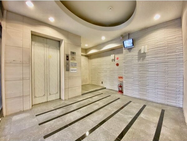 ＪＲ東海道本線 金山駅 徒歩11分 12階建 築19年の外観写真