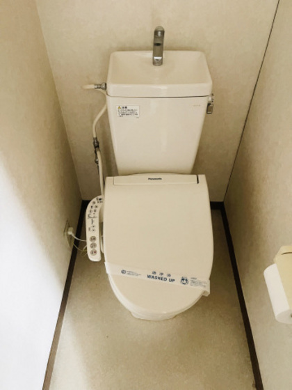 トイレ　※別部屋の写真です