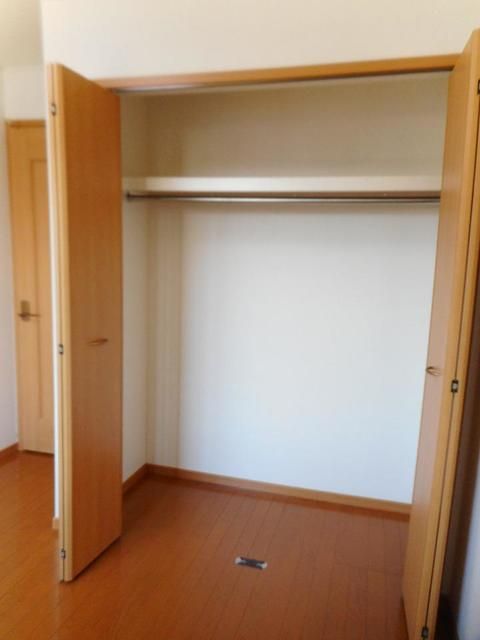 レジデンス上原Bの内装写真