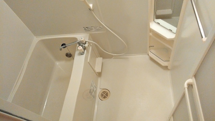 バス・シャワールーム　追い炊き機能付きです。