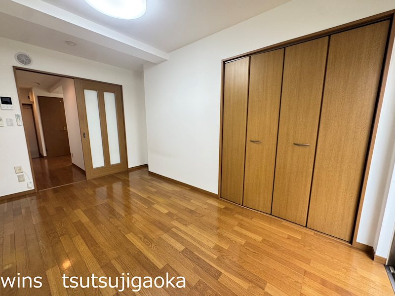サンパラッツオ伍番館の居間写真