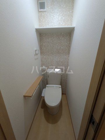 Irisのトイレ写真