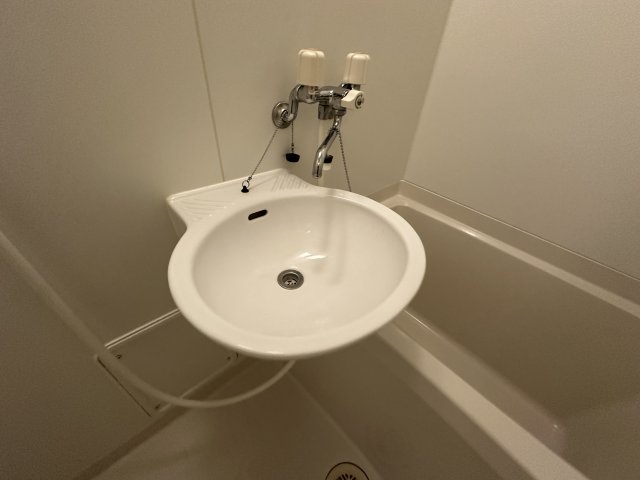 レオパレスコンパル歌島の内装写真