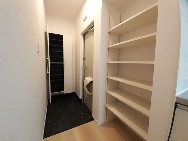 プラシード輝の玄関写真
