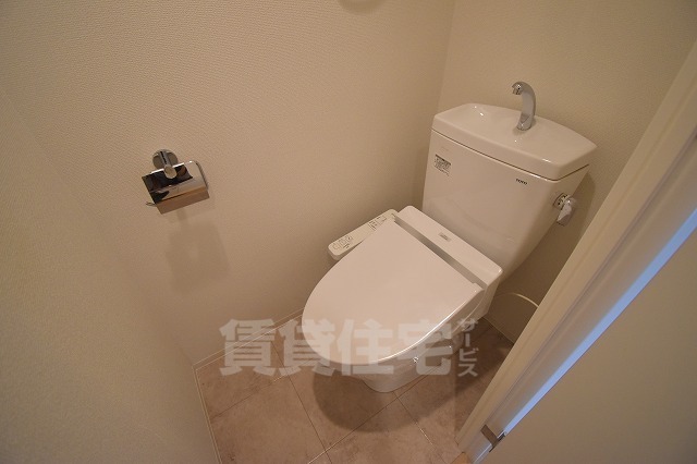 セレニテ新大阪カルムのトイレ写真