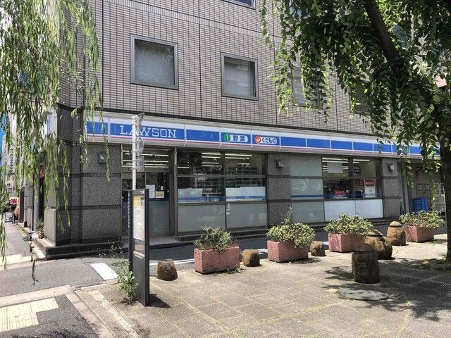 コンビニ　ローソン新橋五丁目店（コンビニ）まで118m