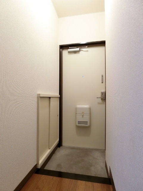 玄関　図面と現状に相違がある場合には現状を優先