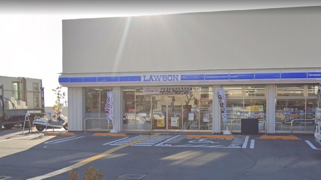 コンビニ　ローソン　箕面小野原東三丁目店（コンビニ）まで166m