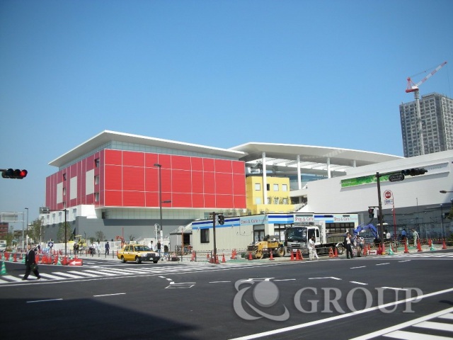 ショッピングセンター　シルク川崎京町店（ショッピングセンター）まで655m