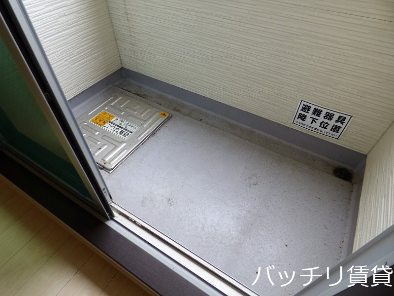 バルコニー　類似の物件になります。現況を優先致します。
