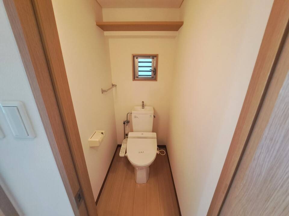 トイレ　トイレ