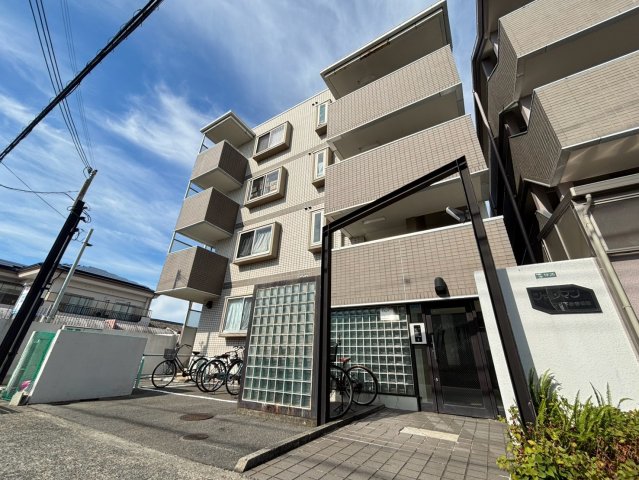 シャルマンフジ下松壱番館の外観写真