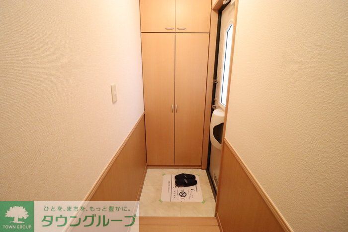 玄関　お問合せはタウンハウジングまで！※現地待合わせ相談可能