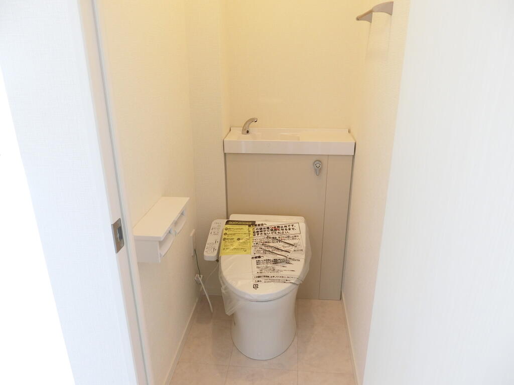 トイレ　同施工会社の別物件の写真です。