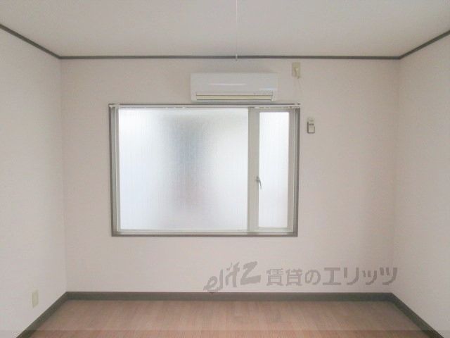 アーサ弐番館の居間写真