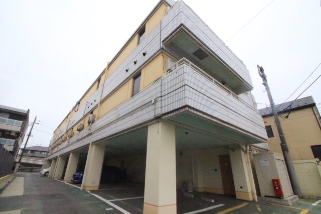シンエイ第8東船橋マンションの外観写真