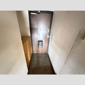 平安フジハイツの玄関写真