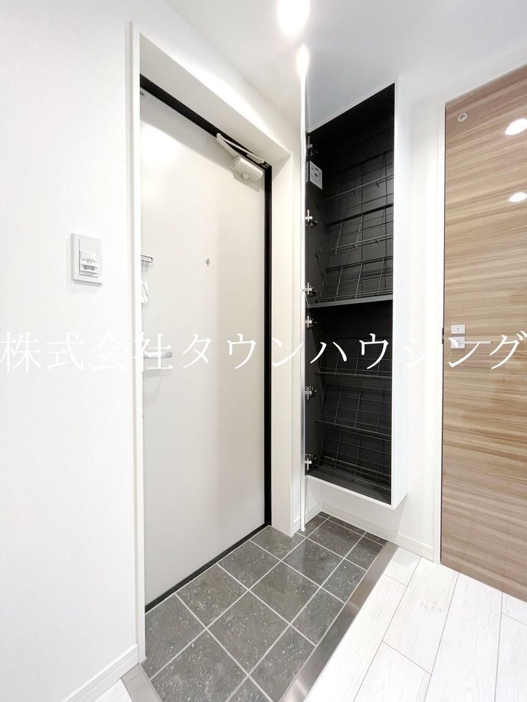 ラフィスタ品川西大井の玄関写真
