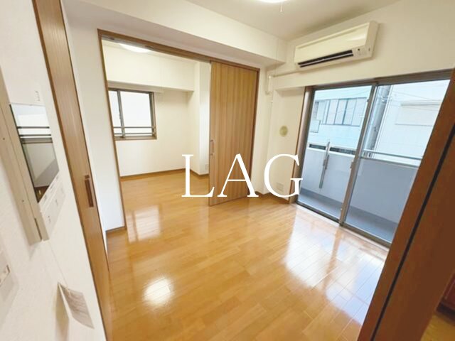 居室・リビング　洋室のお部屋です。