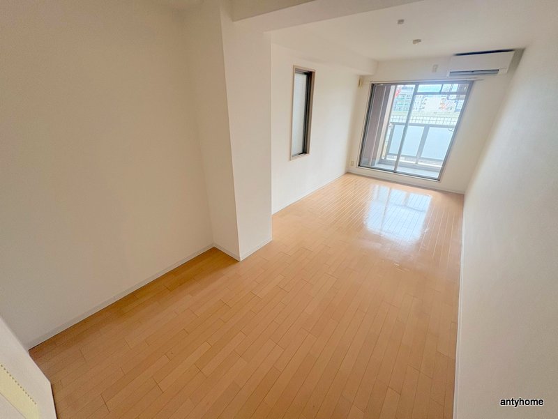 ジラソーレ本町通の居間写真