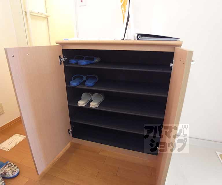 収納　シューズボックス