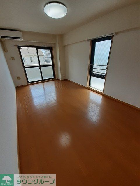 プティネージュの居間写真