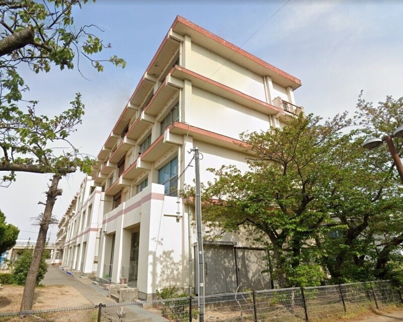 小学校　明石市立王子小学校（小学校）まで712m