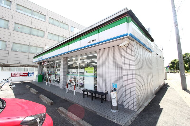コンビニ　ファミリーマート金山正木橋店（コンビニ）まで112m