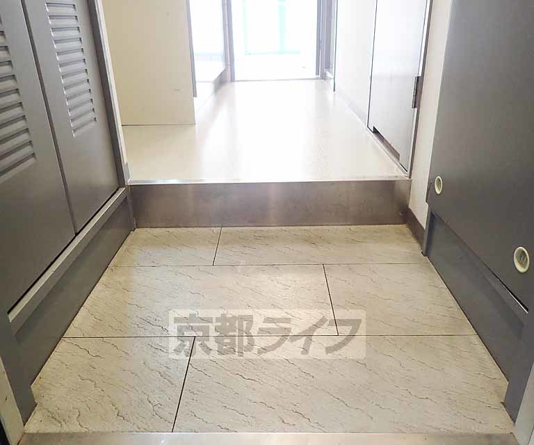 阪急京都線 西院駅 徒歩10分 5階建 築36年の内装写真