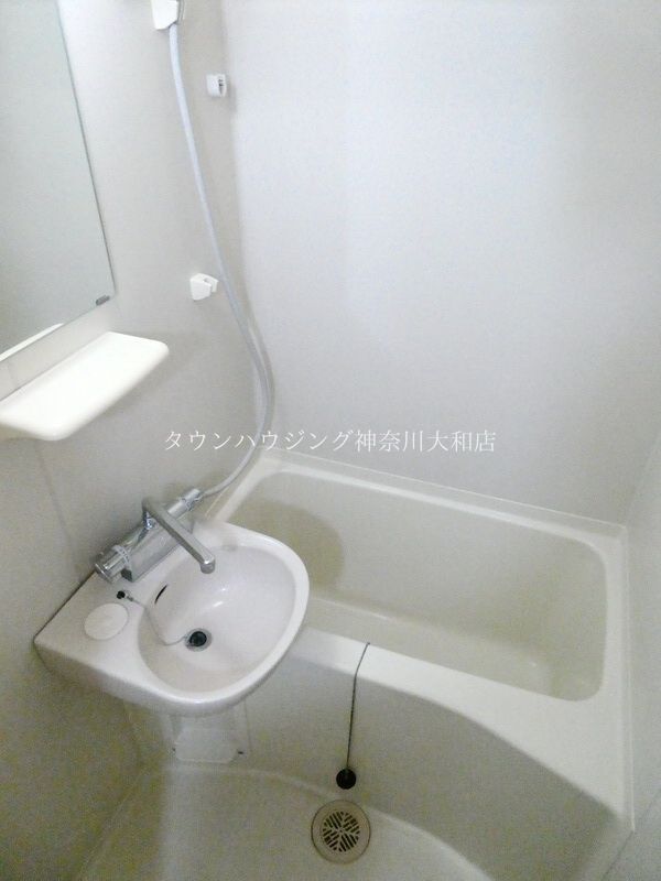 ＪＲ相模線 海老名駅 徒歩14分 2階建 築23年の風呂写真