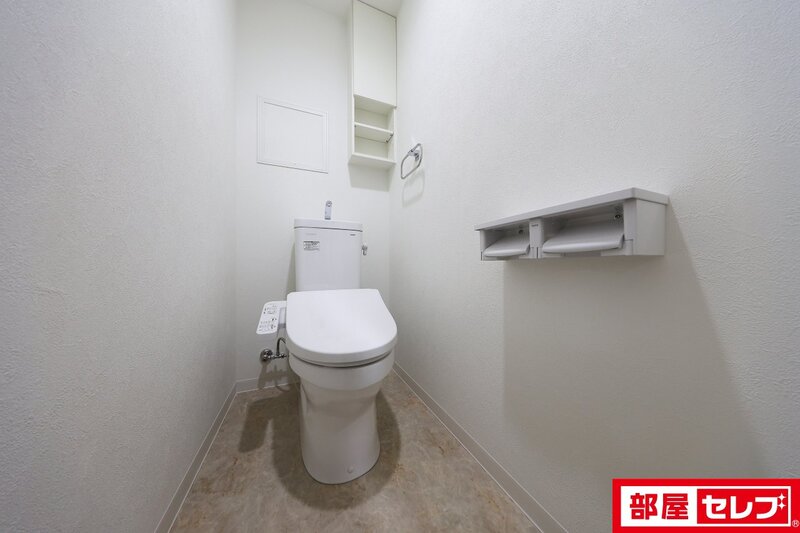 ファンファーレ黄金のトイレ写真