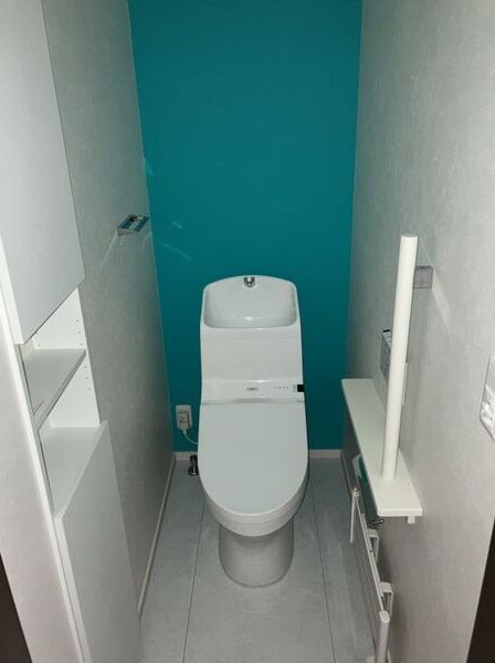 地下鉄東西線 新さっぽろ駅 徒歩20分 2階建 築7年のトイレ写真
