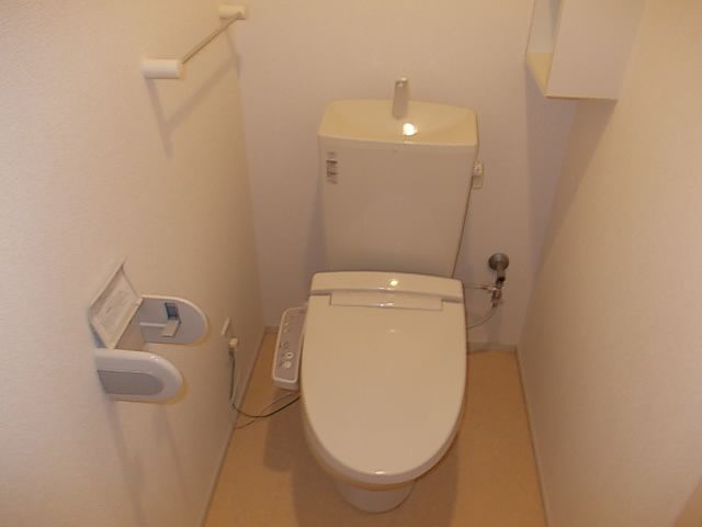 ブライド・メゾン・さくらIのトイレ写真