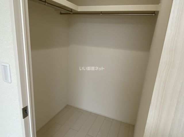わかやま電鉄貴志川線 田中口駅 徒歩3分 3階建 築7年の内装写真