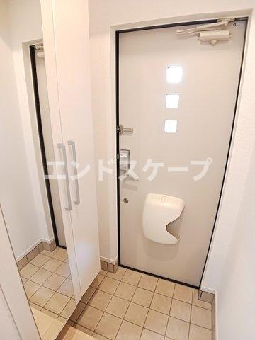 ＪＲ両毛線 駒形駅 徒歩41分 3階建 築9年の玄関写真