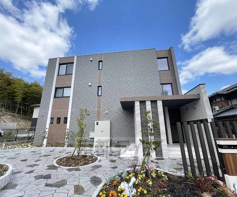 阪急京都線 西山天王山駅 徒歩15分 築2年