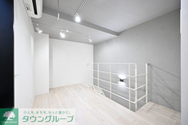 ＪＲ山手線 目黒駅 徒歩9分 4階建 築3年の居間写真