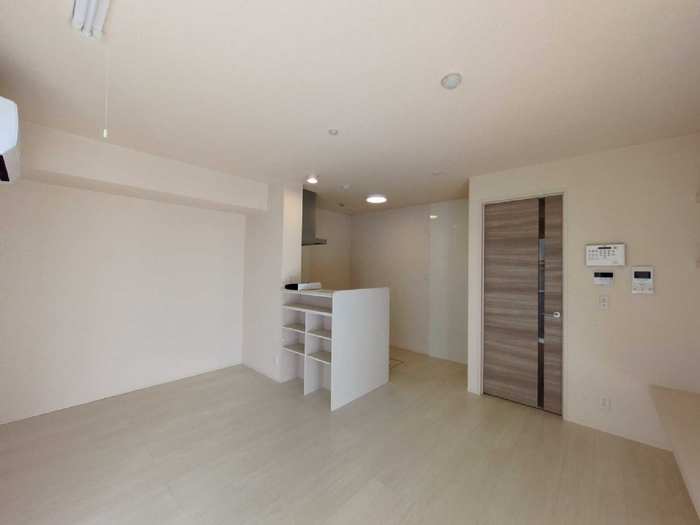 THE RESIDENCE姫路神屋町の居間写真
