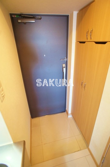 ルーブル武蔵小杉弐番館の玄関写真