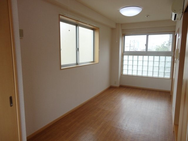 Maison Tの居間写真